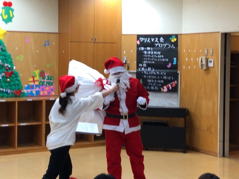 朝からユーカリが丘駅周辺のゴミ拾い清掃活動を行った後に 佐倉市さくらんぼ園のクリスマス会のお手 斉藤ひろゆき サイトウヒロユキ 選挙ドットコム