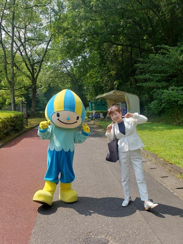 岐阜県の鳥はライチョウ 雷鳥 足がもふもふで可愛い 野村美穂 ノムラミホ 選挙ドットコム