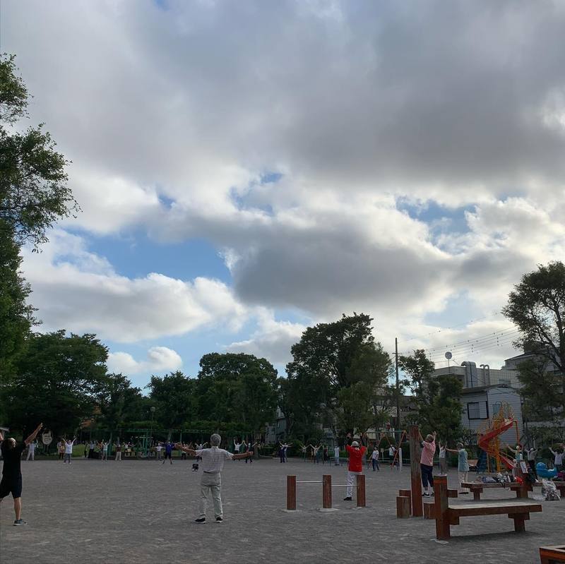 お花茶屋公園ラジオ体操会でひと汗かいてから お花茶屋駅での朝のご挨拶 高木信明 タカギノブアキ 選挙ドットコム