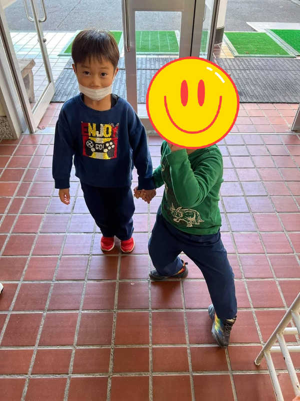 佐久市 カトリック幼稚園 から年長さん２人が 市立 中込小学校 へ 一日入学 清水秀三郎 シミズヒデサブロウ 選挙ドットコム