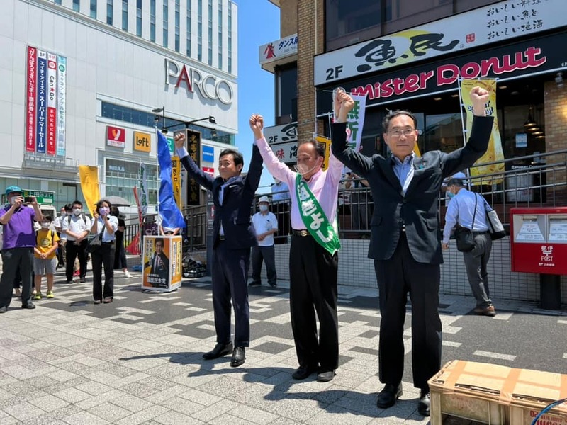 国民民主党が推薦する無所属の上田きよし候補の応援に浦和駅で街頭演説 玉木雄一郎 タマキユウイチロウ 選挙ドットコム