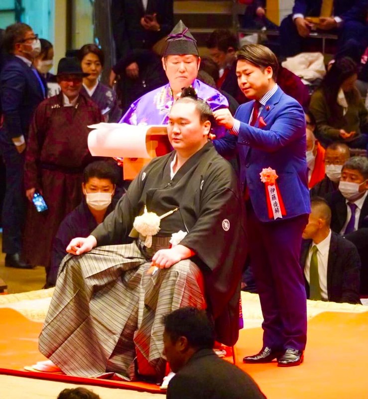#白鵬引退宮城野襲名披露大相撲にて光栄にも#断髪式に参加。 - 伊藤俊輔(イトウシュンスケ) | 選挙ドットコム
