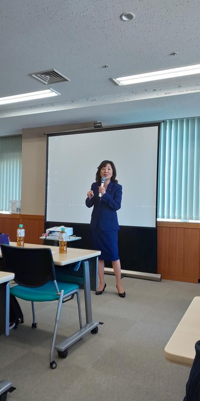 野田聖子先生の女性政治塾in盛岡 今日 10 6 は盛岡で野田聖子先生の女性政治塾出前講座が はたけやまえみこ ハタケヤマエミコ 選挙ドットコム